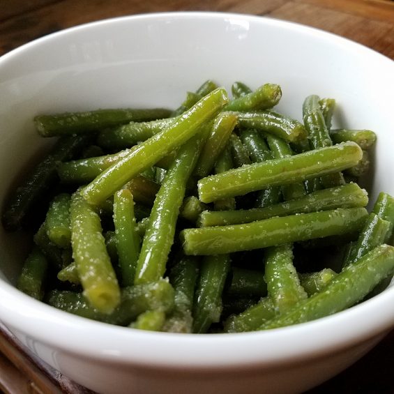 Easy Oniony Green Beans Recipe 