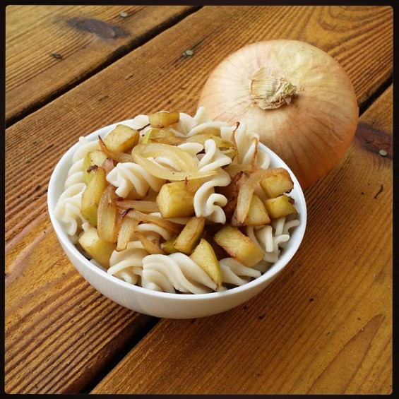 brown rice rotini with onion and green apple